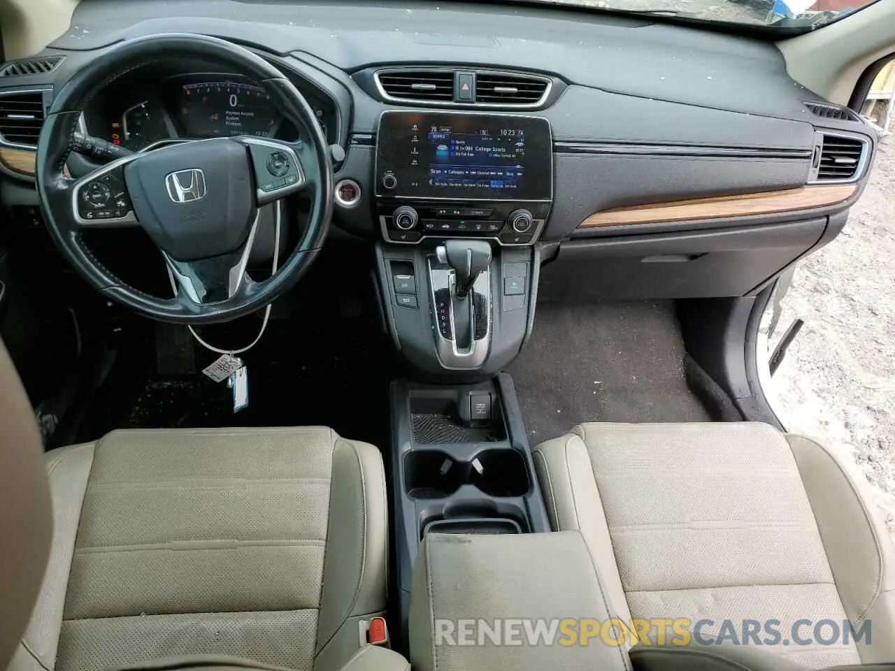 8 Photograph of a damaged car JHLRW2H83KX023345 HONDA CRV 2019