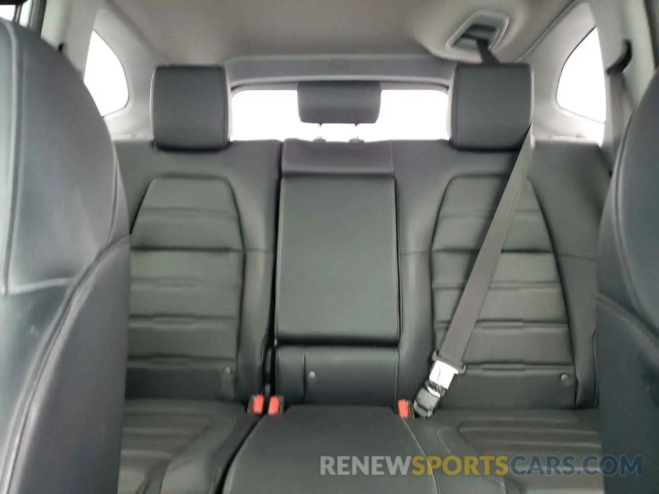 10 Photograph of a damaged car JHLRW2H95KX013585 HONDA CRV 2019
