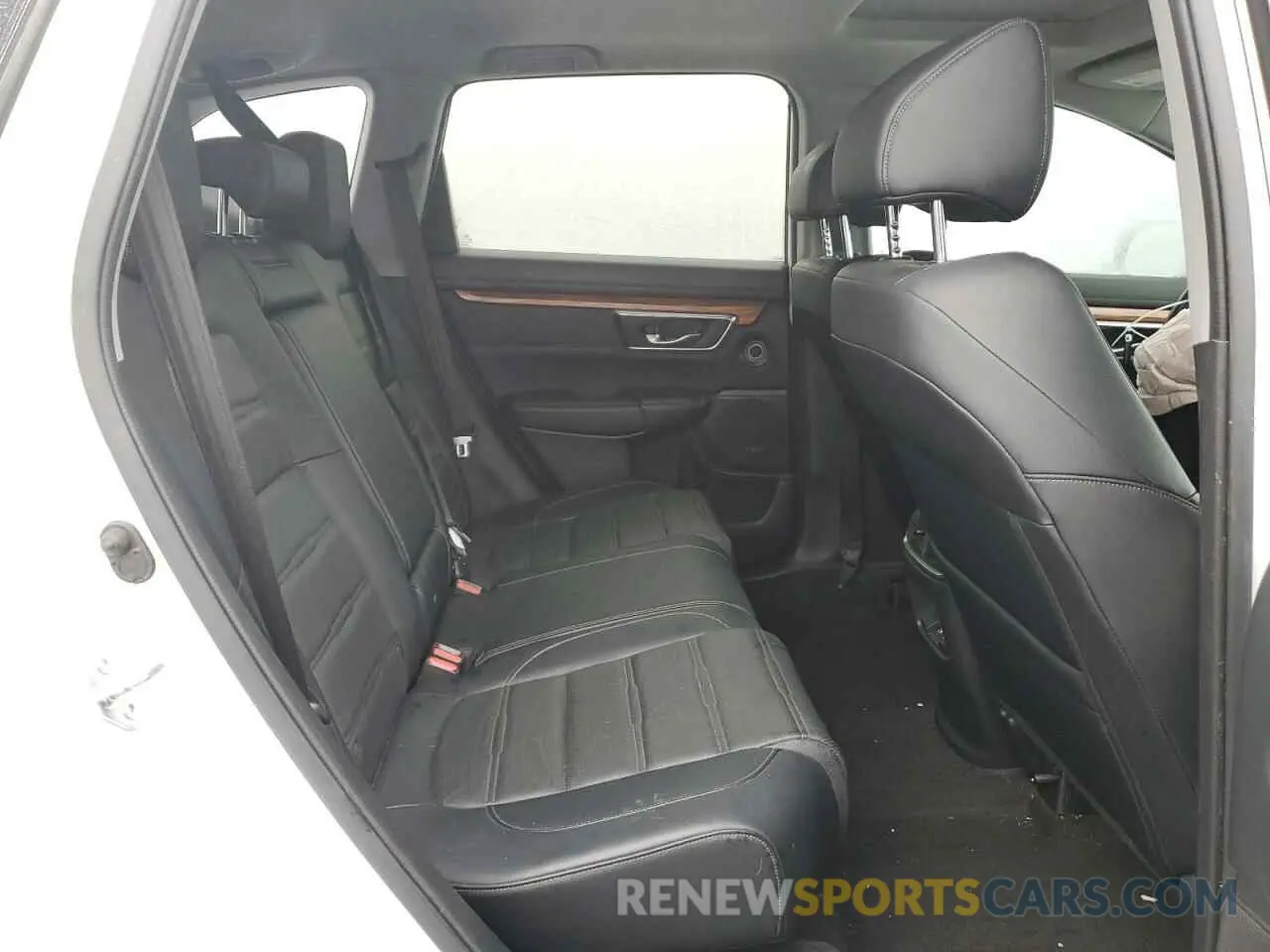 11 Photograph of a damaged car JHLRW2H95KX013585 HONDA CRV 2019