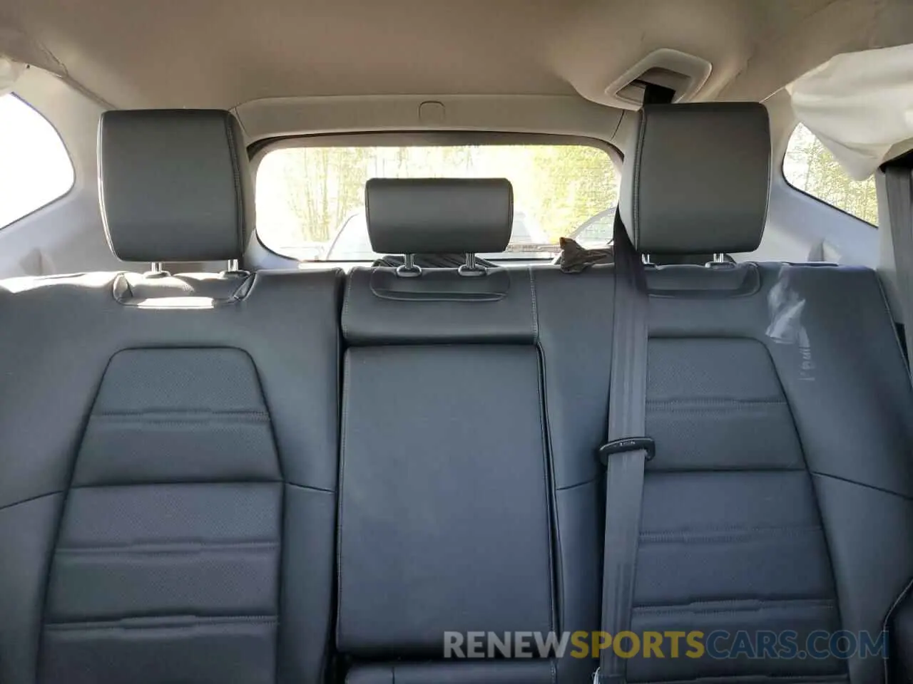 10 Photograph of a damaged car JHLRW2H95KX022822 HONDA CRV 2019