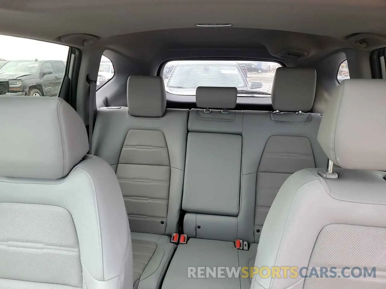 10 Photograph of a damaged car JHLRW2H9XKX000749 HONDA CRV 2019