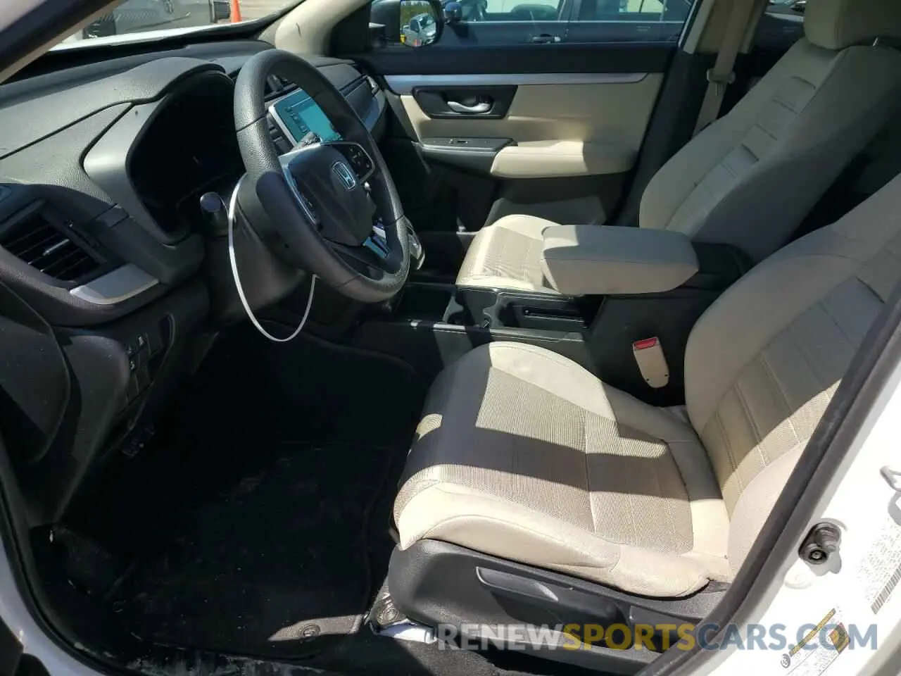7 Photograph of a damaged car 2HKRW1H27LH414790 HONDA CRV 2020