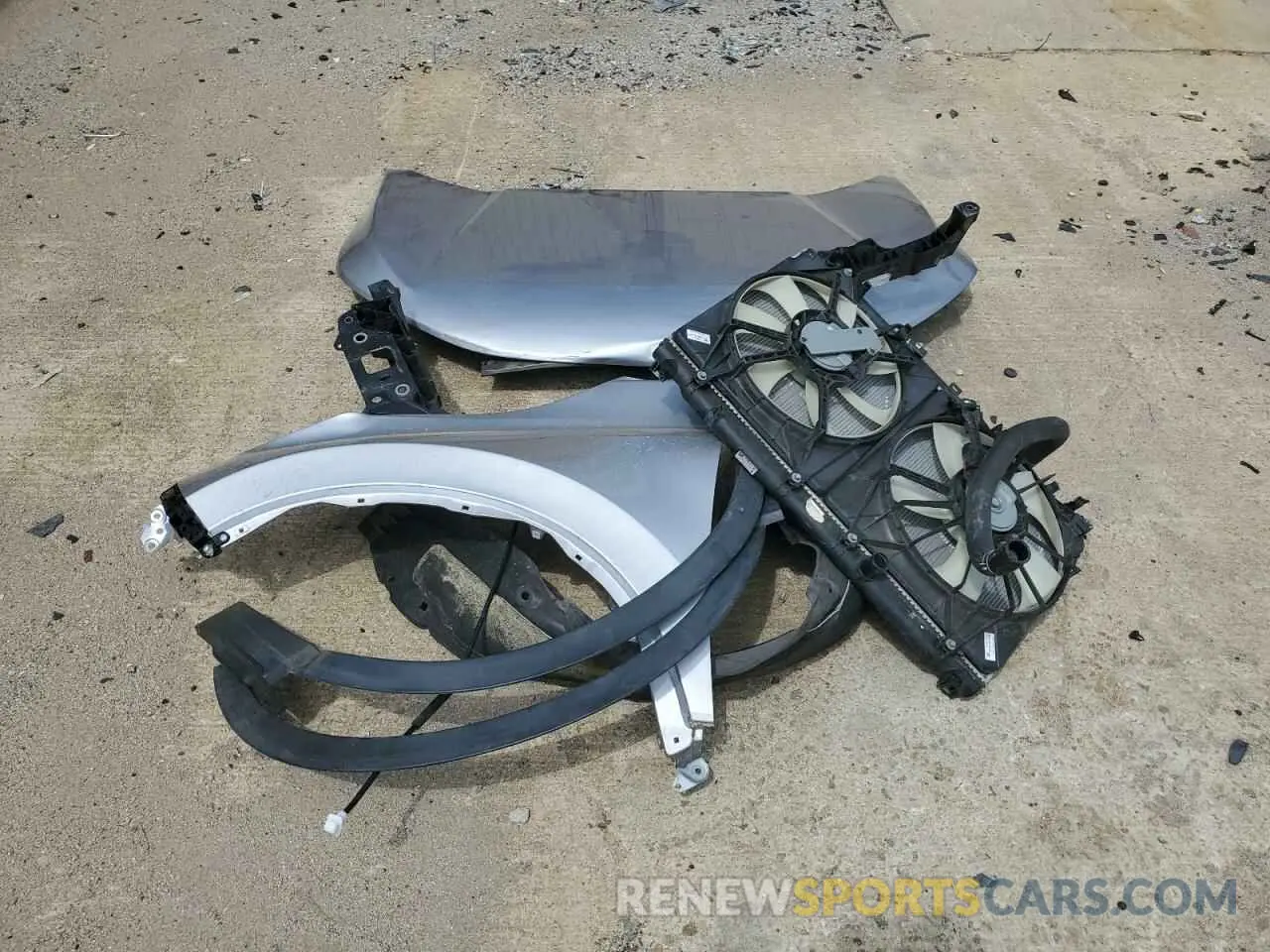 13 Photograph of a damaged car 2HKRW1H54LH414384 HONDA CRV 2020
