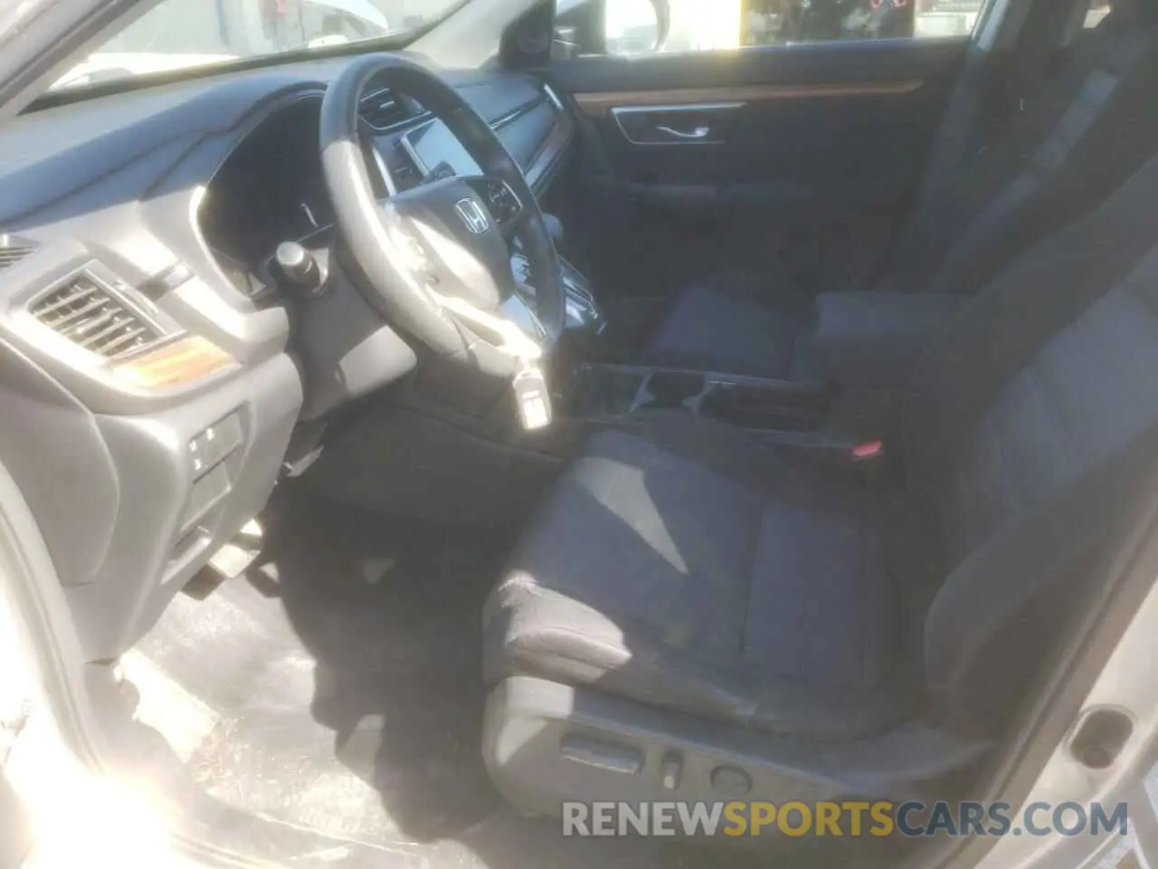 7 Photograph of a damaged car 2HKRW1H57LH409079 HONDA CRV 2020
