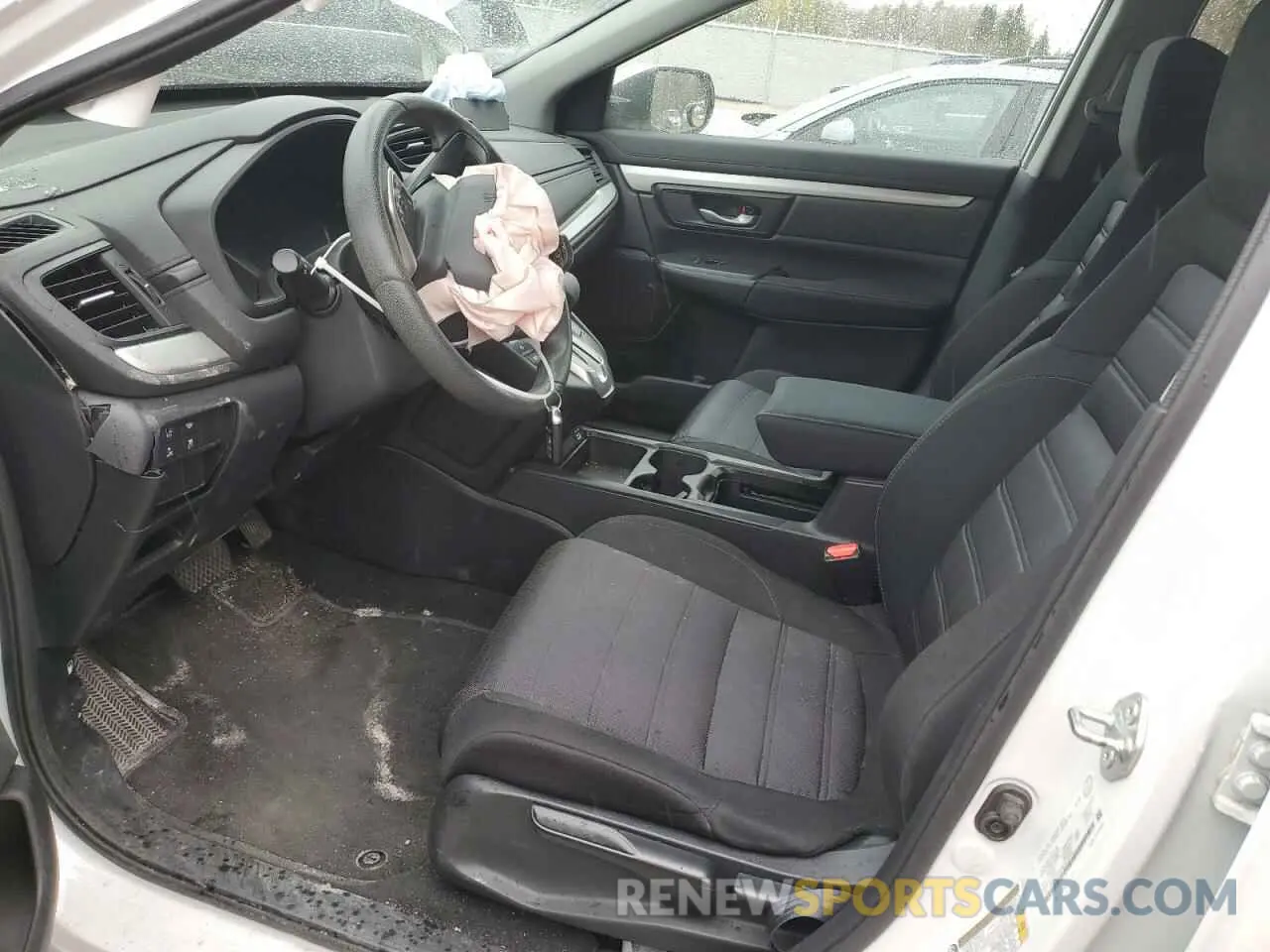 7 Photograph of a damaged car 2HKRW2H23LH219145 HONDA CRV 2020