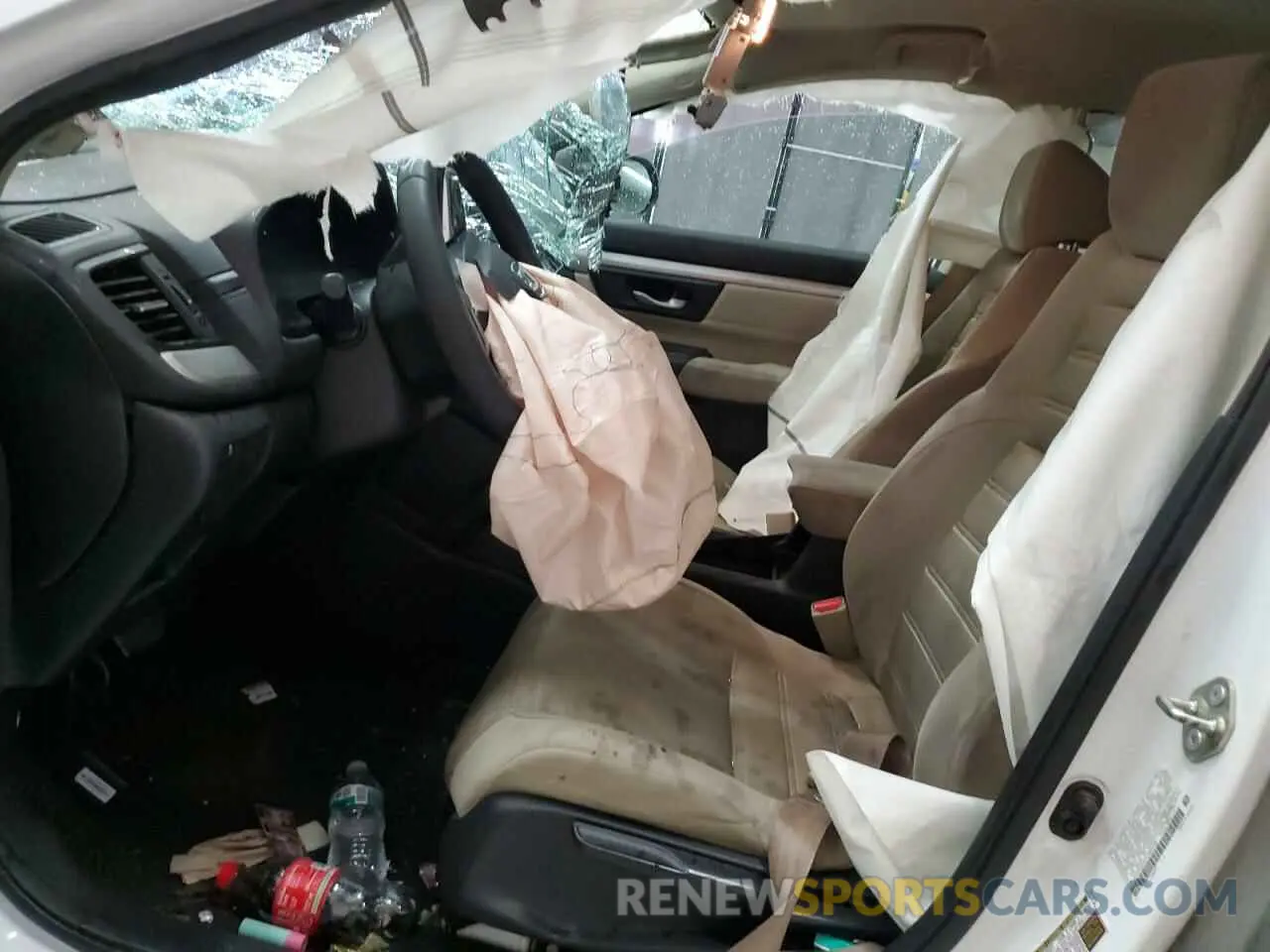 7 Photograph of a damaged car 2HKRW2H27LH636168 HONDA CRV 2020
