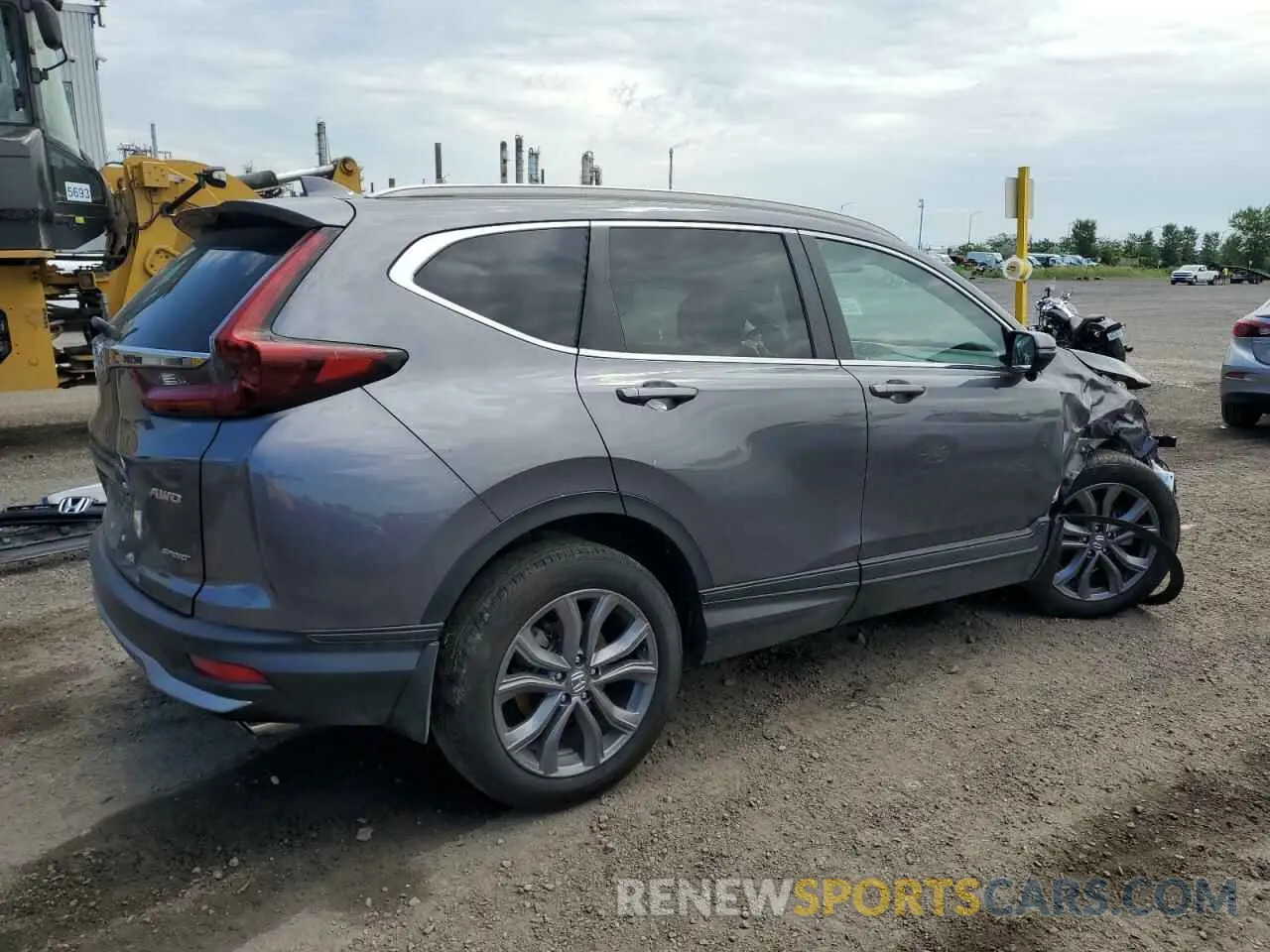 3 Photograph of a damaged car 2HKRW2H43LH231880 HONDA CRV 2020