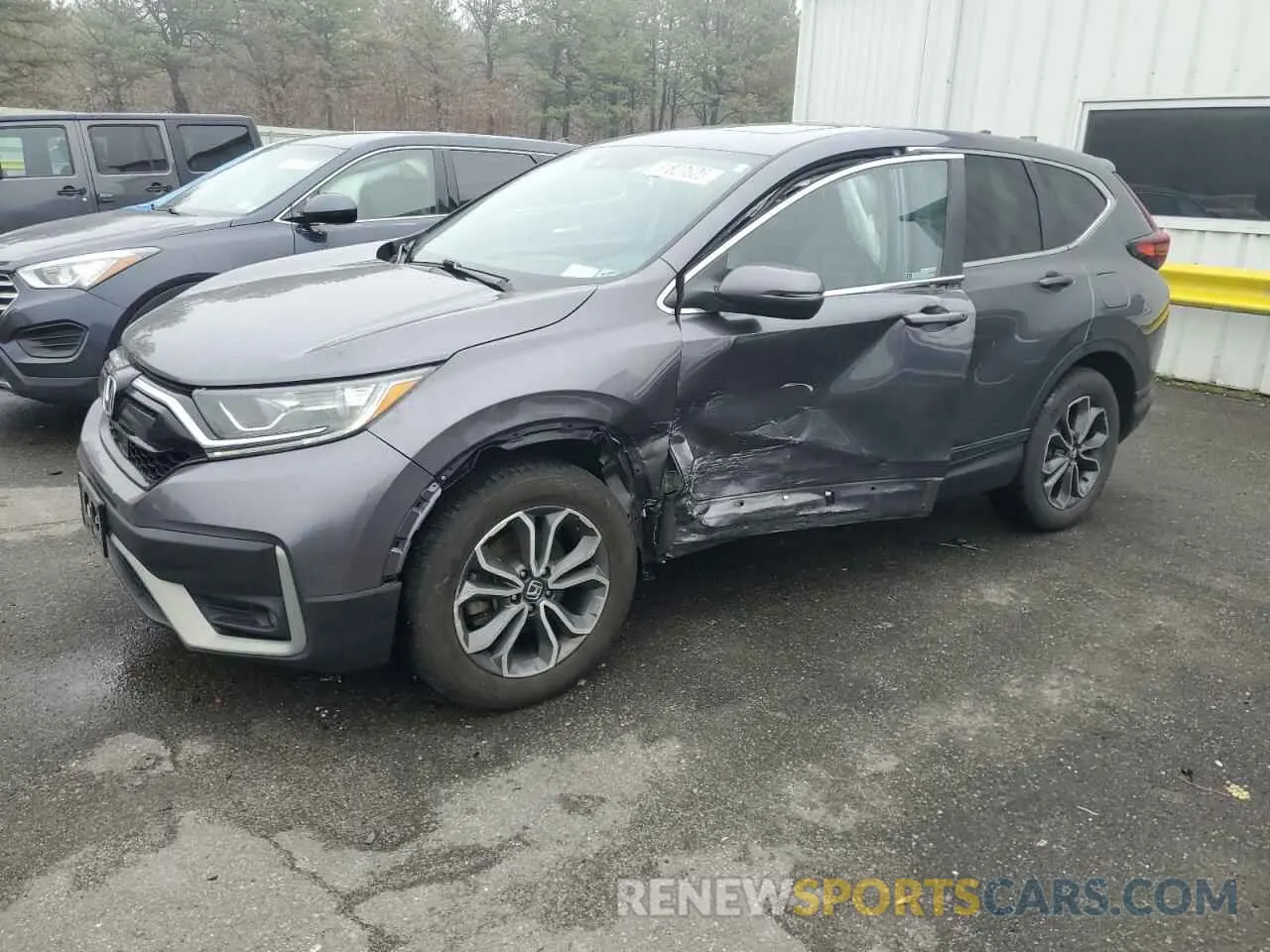 1 Photograph of a damaged car 2HKRW2H50LH601319 HONDA CRV 2020