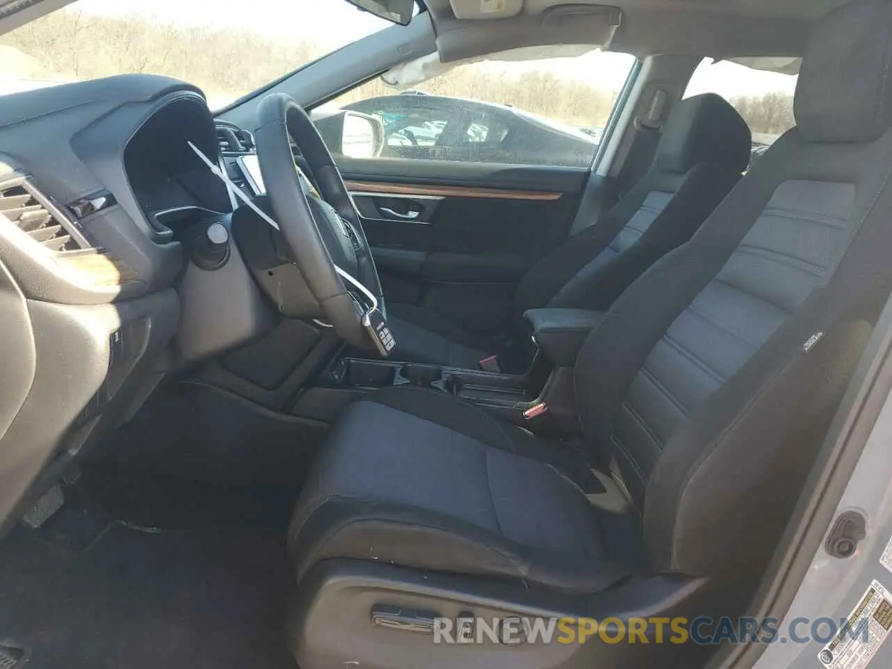 7 Photograph of a damaged car 2HKRW2H50LH658216 HONDA CRV 2020