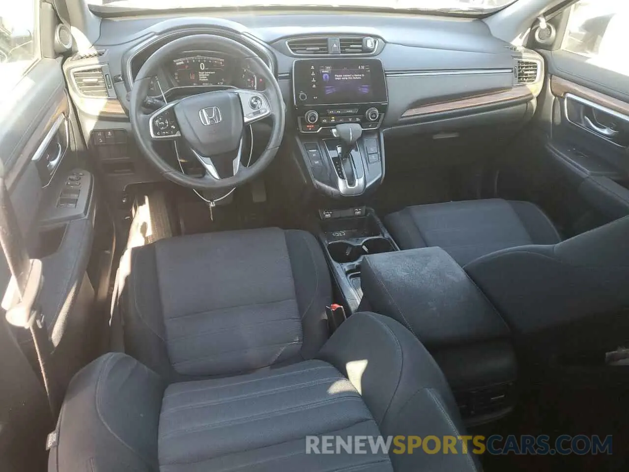 8 Photograph of a damaged car 2HKRW2H50LH658216 HONDA CRV 2020