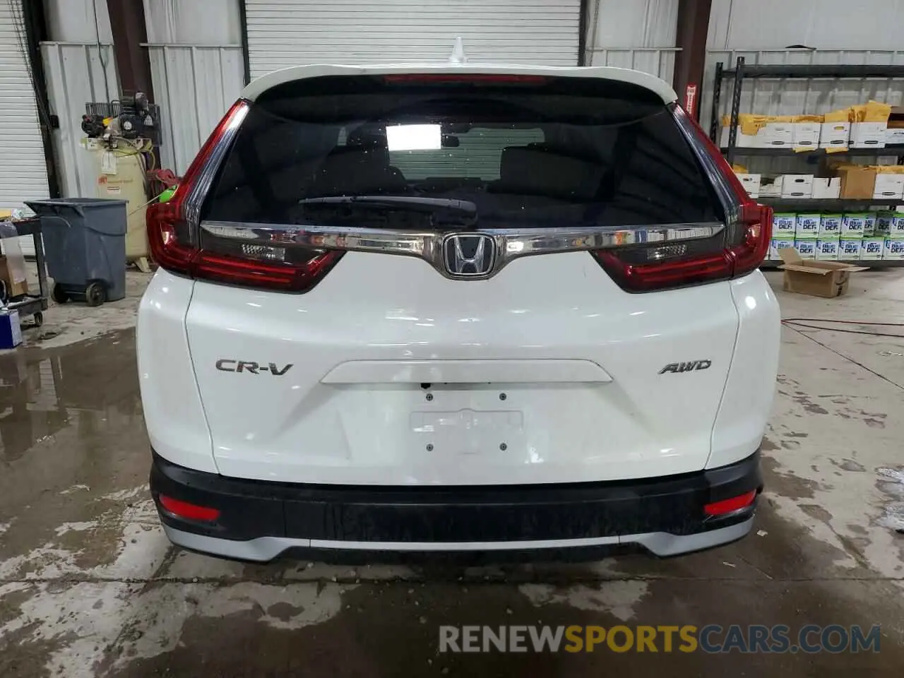 6 Photograph of a damaged car 2HKRW2H50LH662119 HONDA CRV 2020
