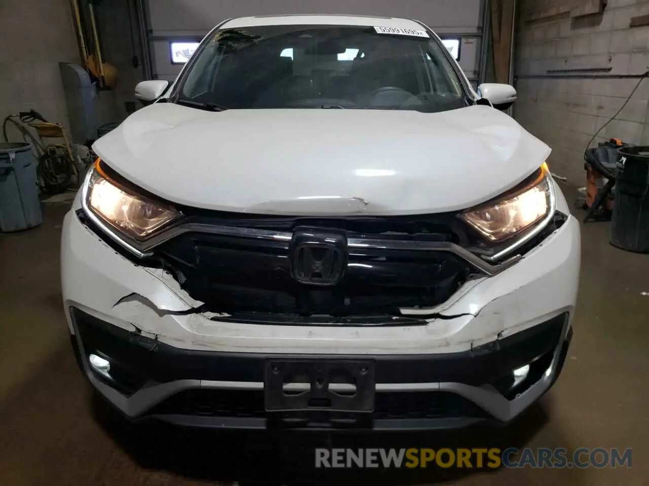 5 Photograph of a damaged car 2HKRW2H53LH651731 HONDA CRV 2020