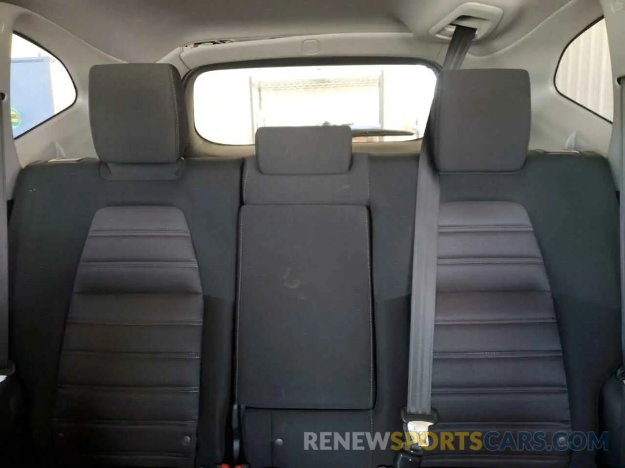 10 Photograph of a damaged car 2HKRW2H57LH656897 HONDA CRV 2020