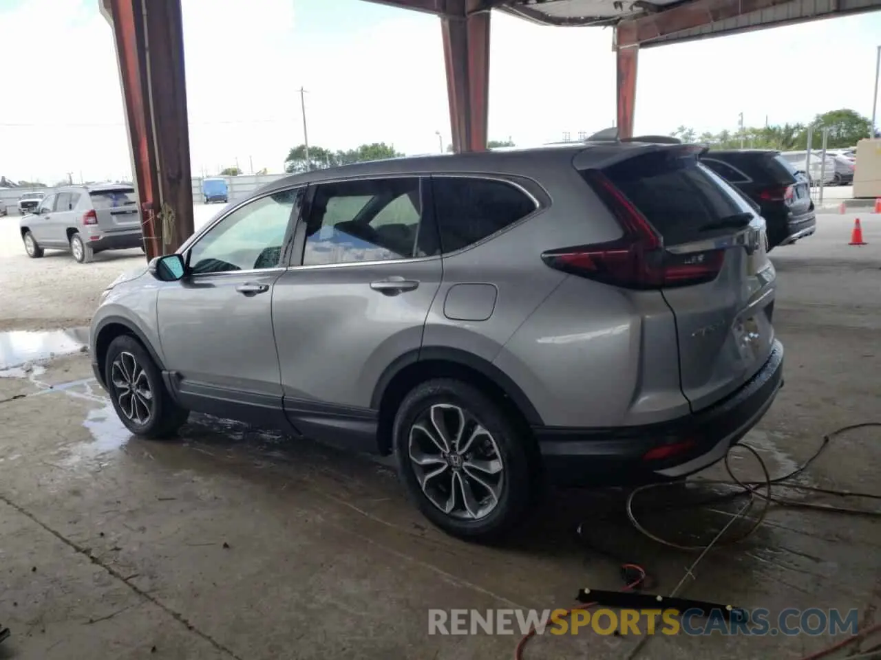 2 Photograph of a damaged car 2HKRW2H57LH656897 HONDA CRV 2020