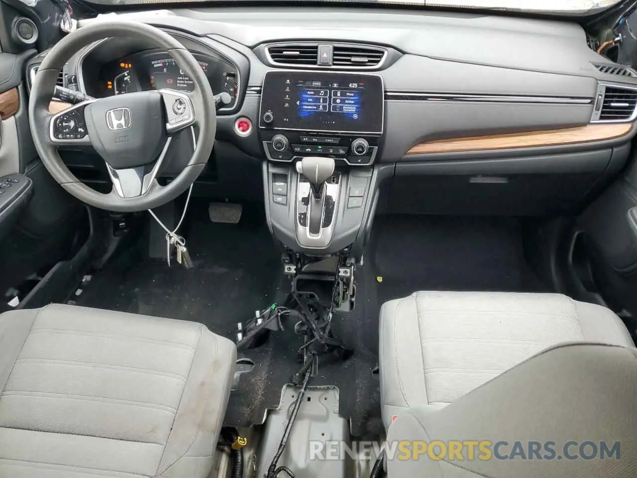 8 Photograph of a damaged car 2HKRW2H58LH681033 HONDA CRV 2020