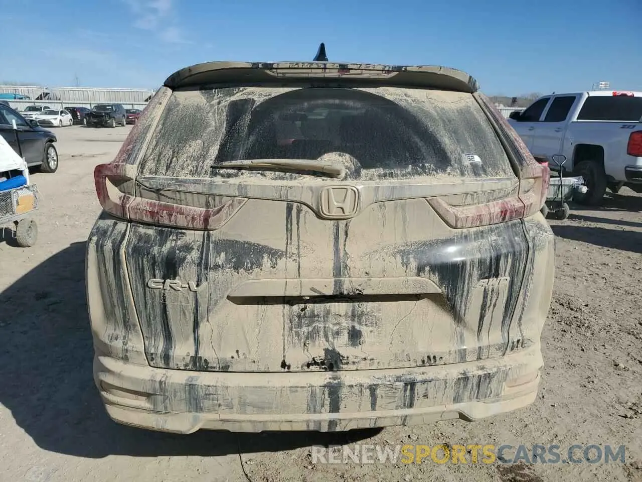 6 Photograph of a damaged car 2HKRW2H58LH684739 HONDA CRV 2020