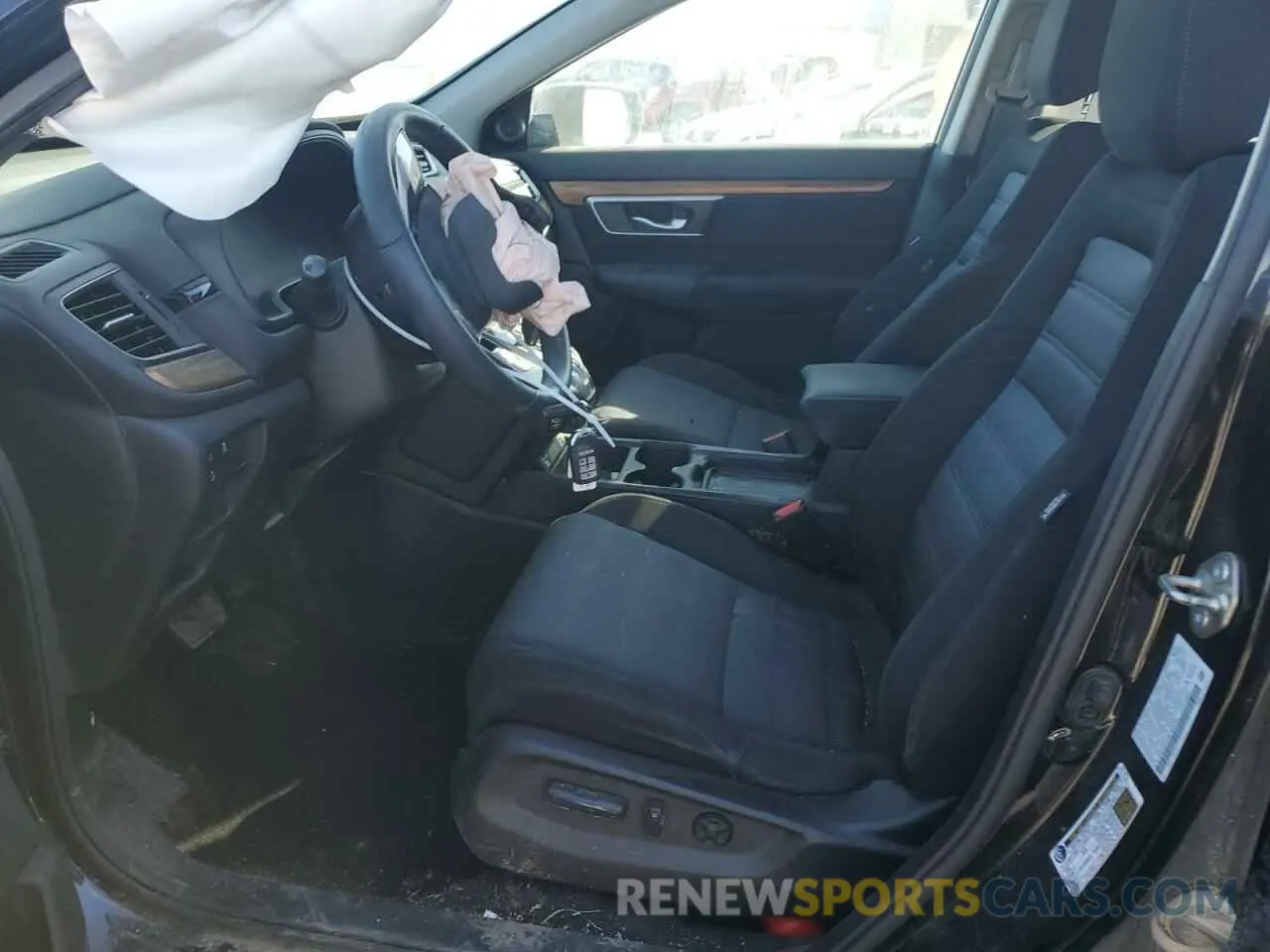 7 Photograph of a damaged car 2HKRW2H58LH684739 HONDA CRV 2020
