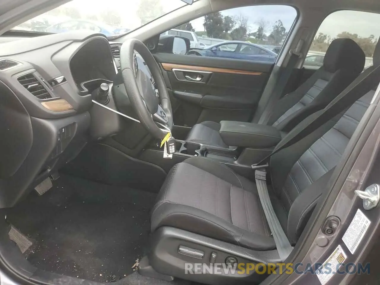 7 Photograph of a damaged car 2HKRW2H59LH671546 HONDA CRV 2020
