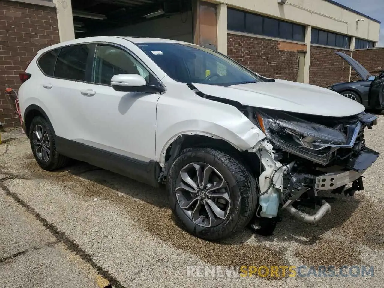 4 Photograph of a damaged car 2HKRW2H59LH673264 HONDA CRV 2020