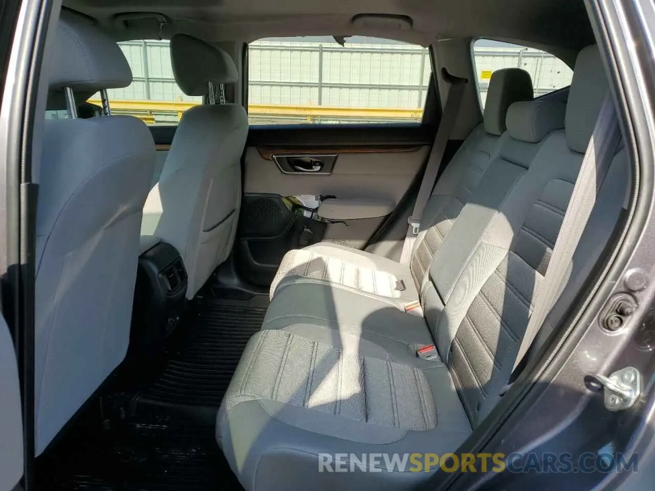 11 Photograph of a damaged car 2HKRW2H5XLH685715 HONDA CRV 2020