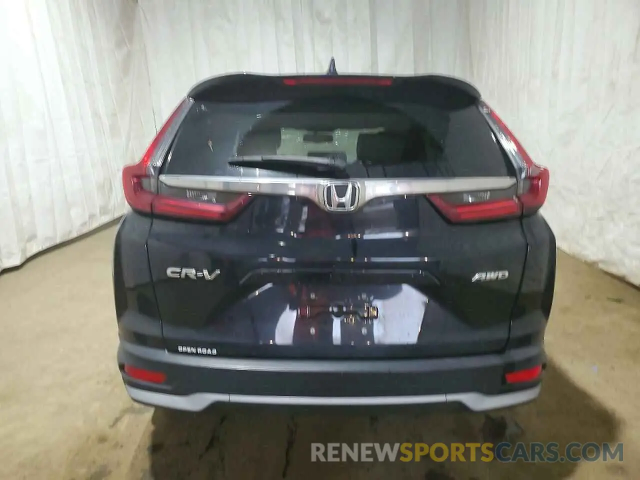 6 Photograph of a damaged car 2HKRW2H85LH659453 HONDA CRV 2020