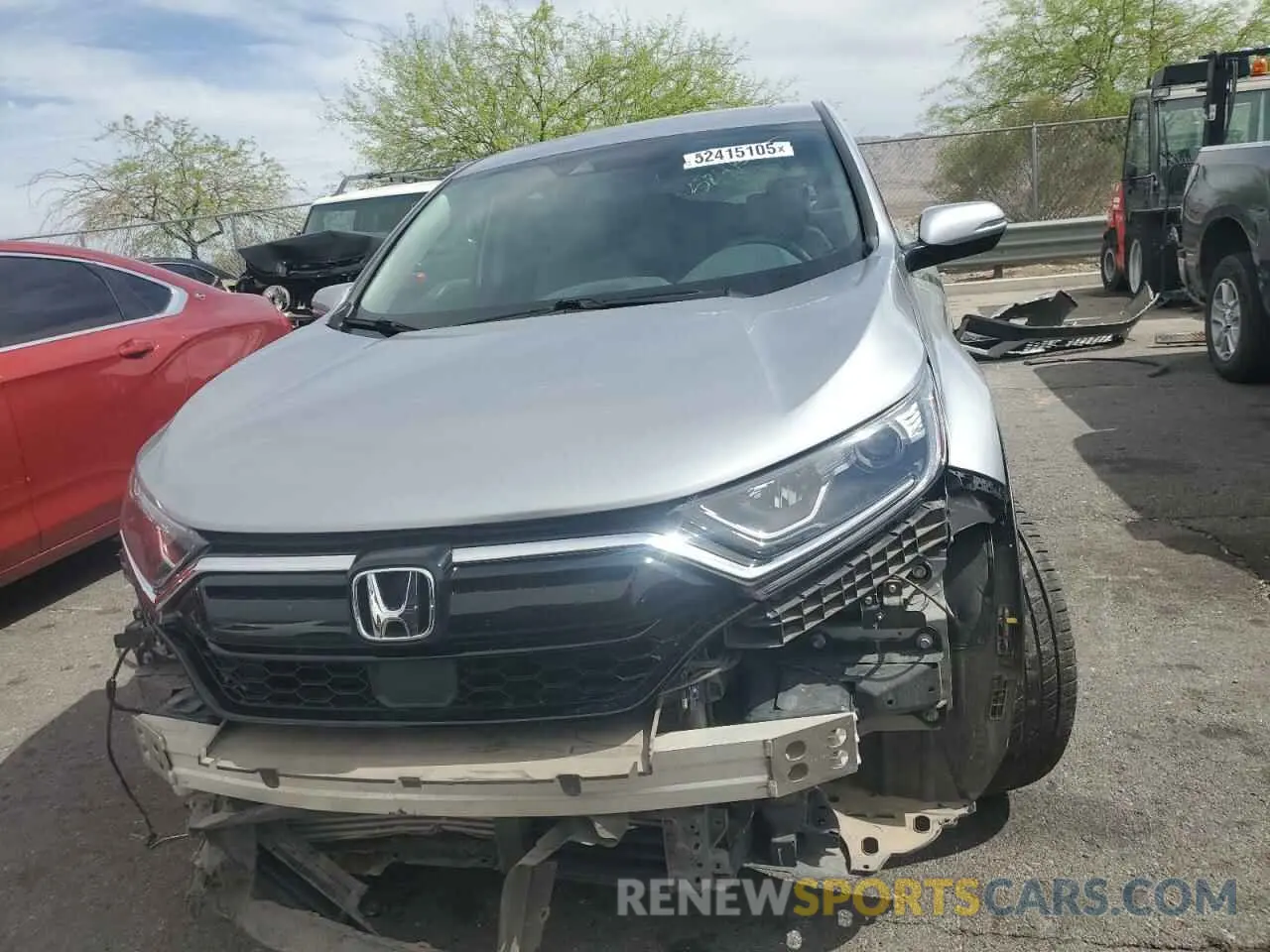 5 Photograph of a damaged car 2HKRW2H86LH687343 HONDA CRV 2020