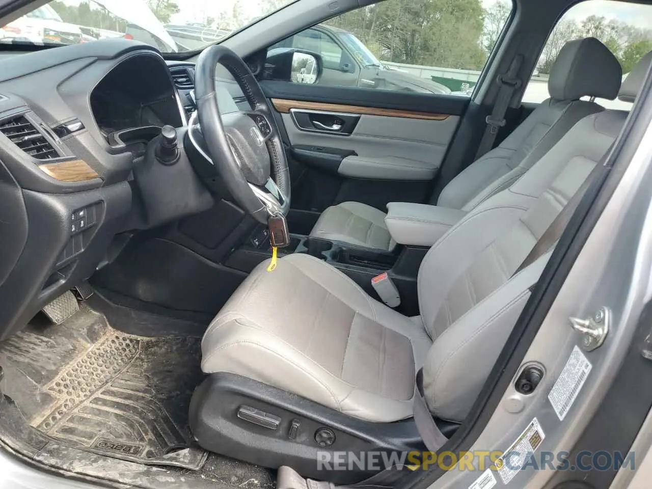7 Photograph of a damaged car 2HKRW2H88LH685190 HONDA CRV 2020