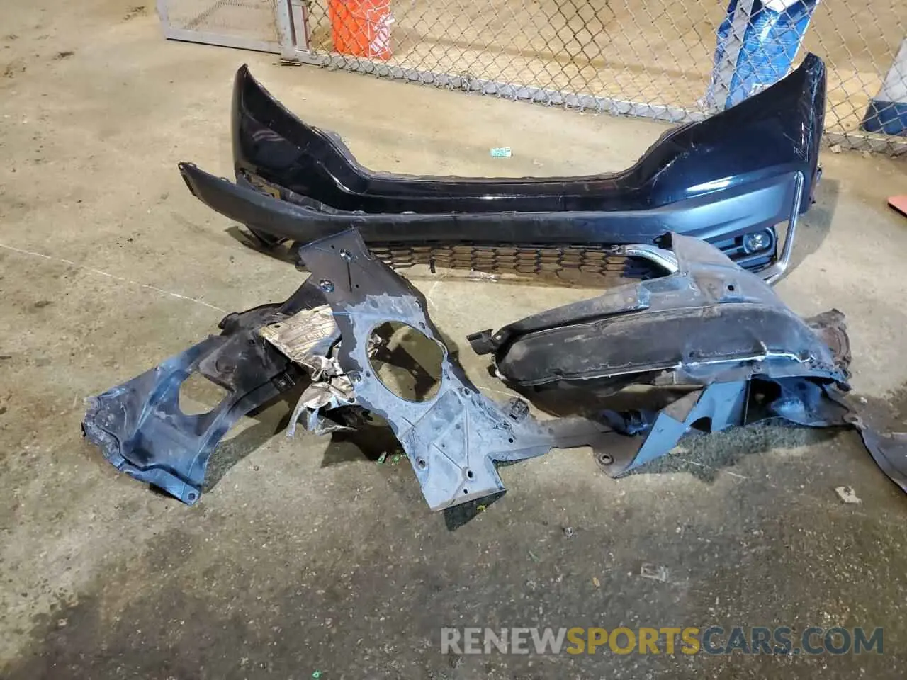 13 Photograph of a damaged car 2HKRW2H90LH664990 HONDA CRV 2020