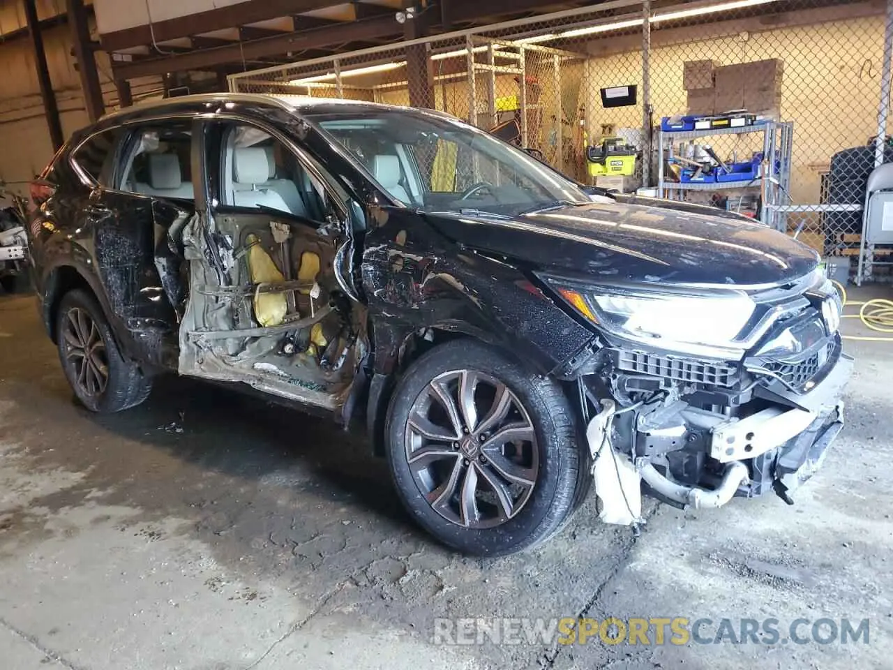 4 Photograph of a damaged car 2HKRW2H90LH664990 HONDA CRV 2020