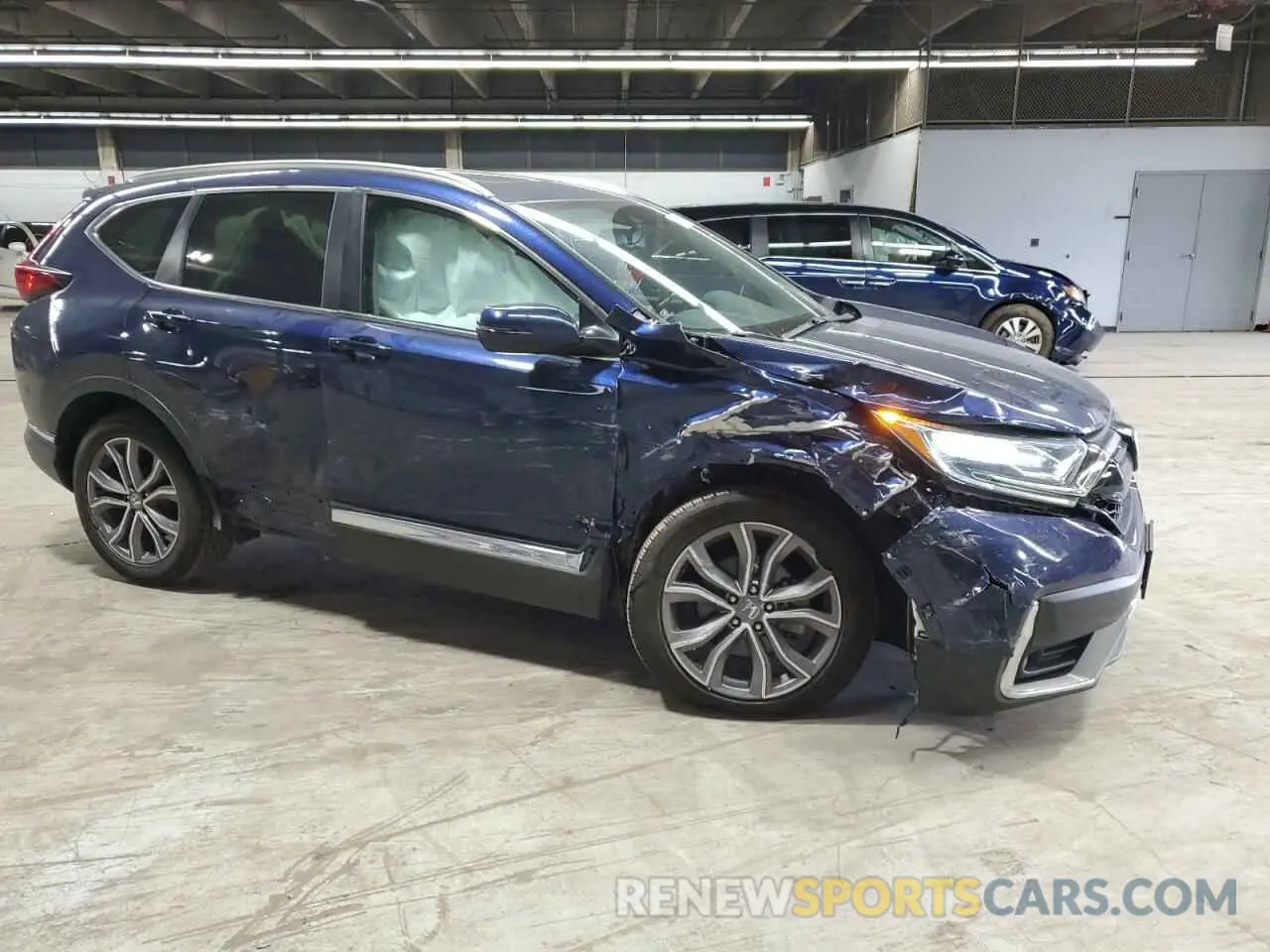 4 Photograph of a damaged car 2HKRW2H96LH648423 HONDA CRV 2020