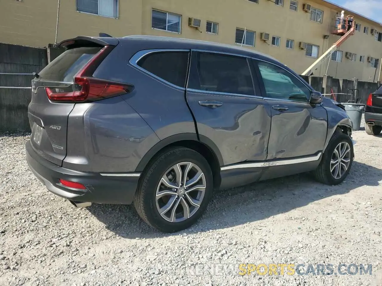 3 Photograph of a damaged car 2HKRW2H96LH677520 HONDA CRV 2020