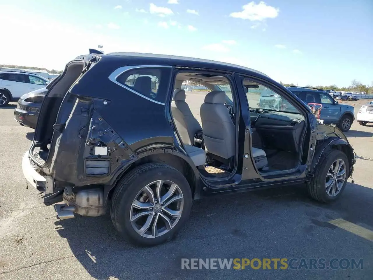 3 Photograph of a damaged car 2HKRW2H98LH618176 HONDA CRV 2020