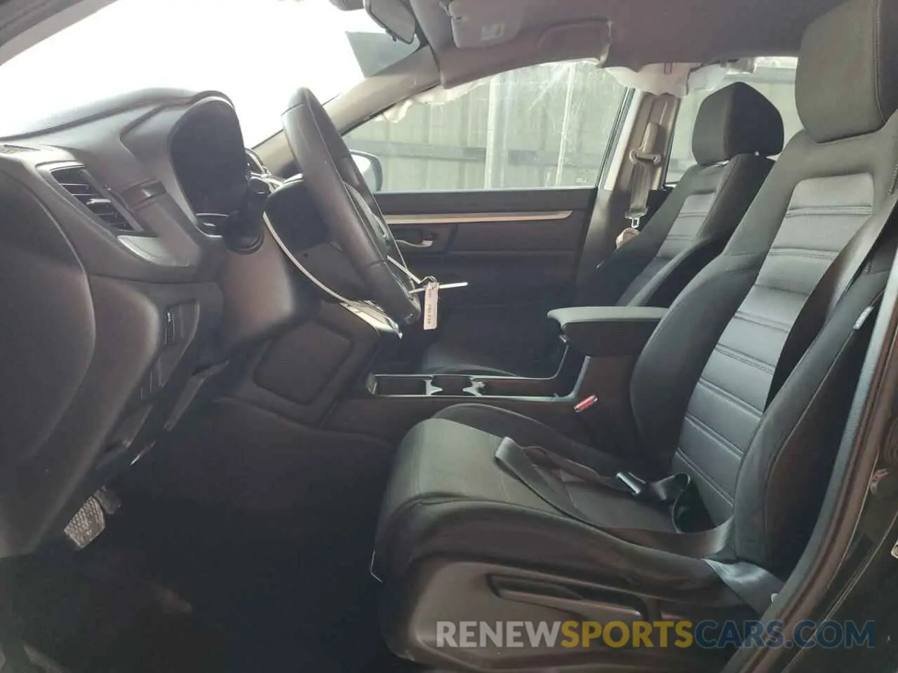 7 Photograph of a damaged car 5J6RW1H20LL013782 HONDA CRV 2020