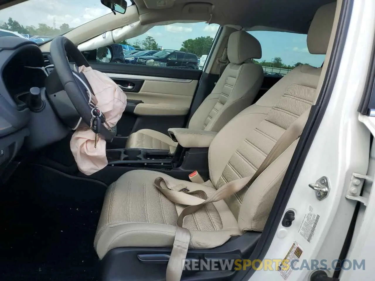 7 Photograph of a damaged car 5J6RW1H21LA014242 HONDA CRV 2020