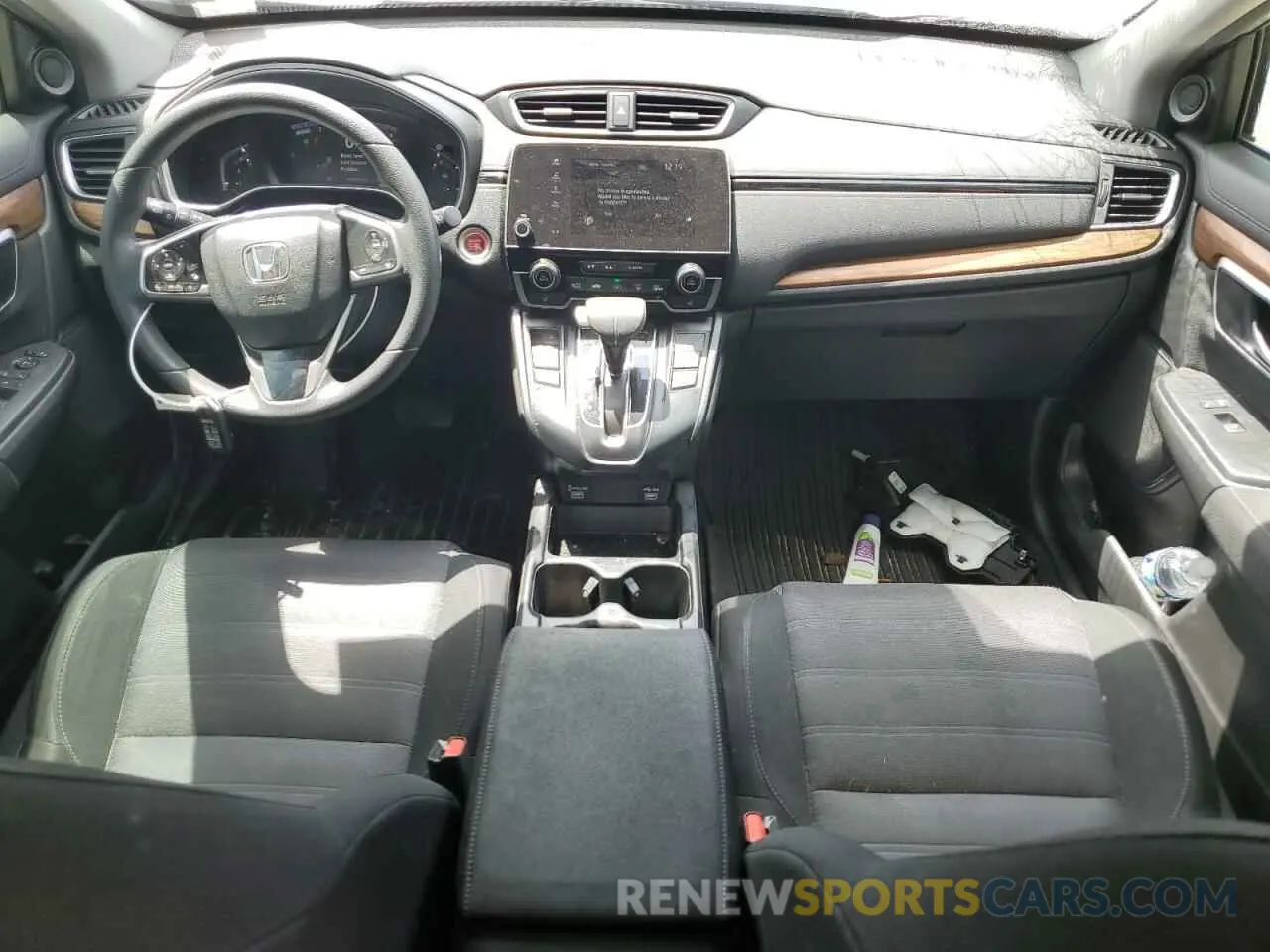 8 Photograph of a damaged car 5J6RW1H52LA015765 HONDA CRV 2020