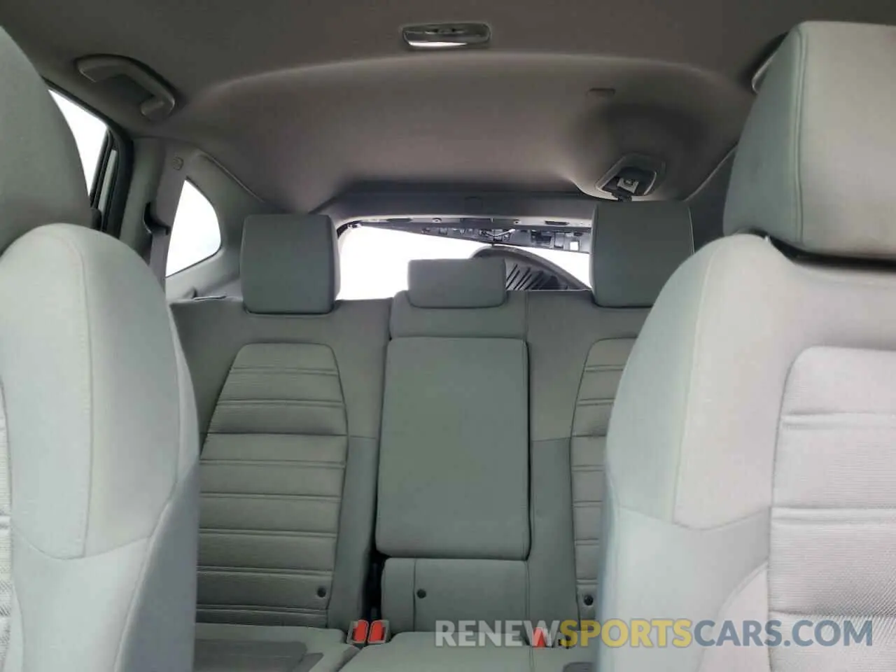 10 Photograph of a damaged car 5J6RW1H57LA019553 HONDA CRV 2020