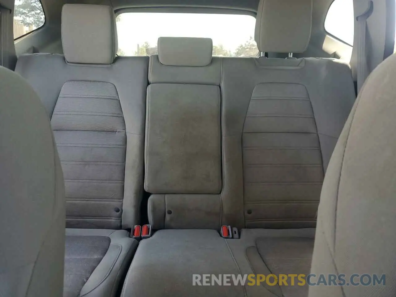 10 Photograph of a damaged car 5J6RW1H5XLA012810 HONDA CRV 2020