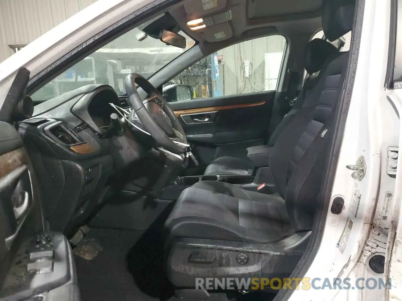 7 Photograph of a damaged car 5J6RW1H5XLL010754 HONDA CRV 2020