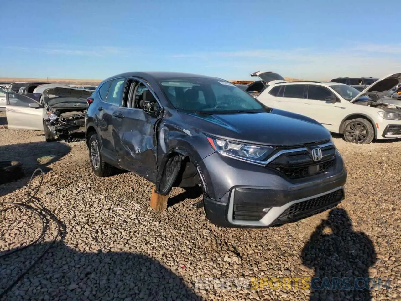 4 Photograph of a damaged car 5J6RW2H22LL012378 HONDA CRV 2020