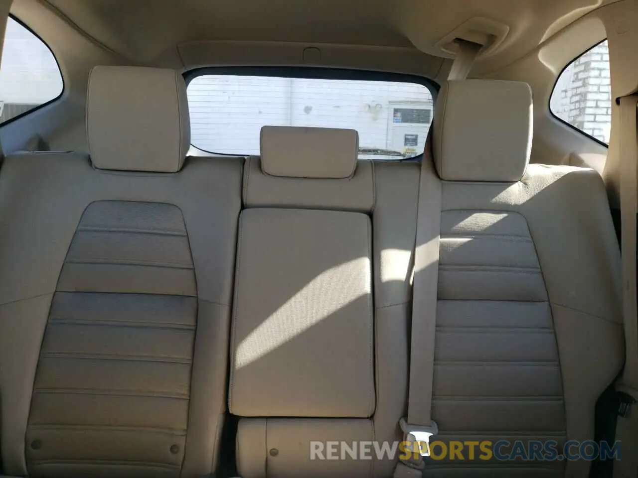 10 Photograph of a damaged car 5J6RW2H23LL017833 HONDA CRV 2020