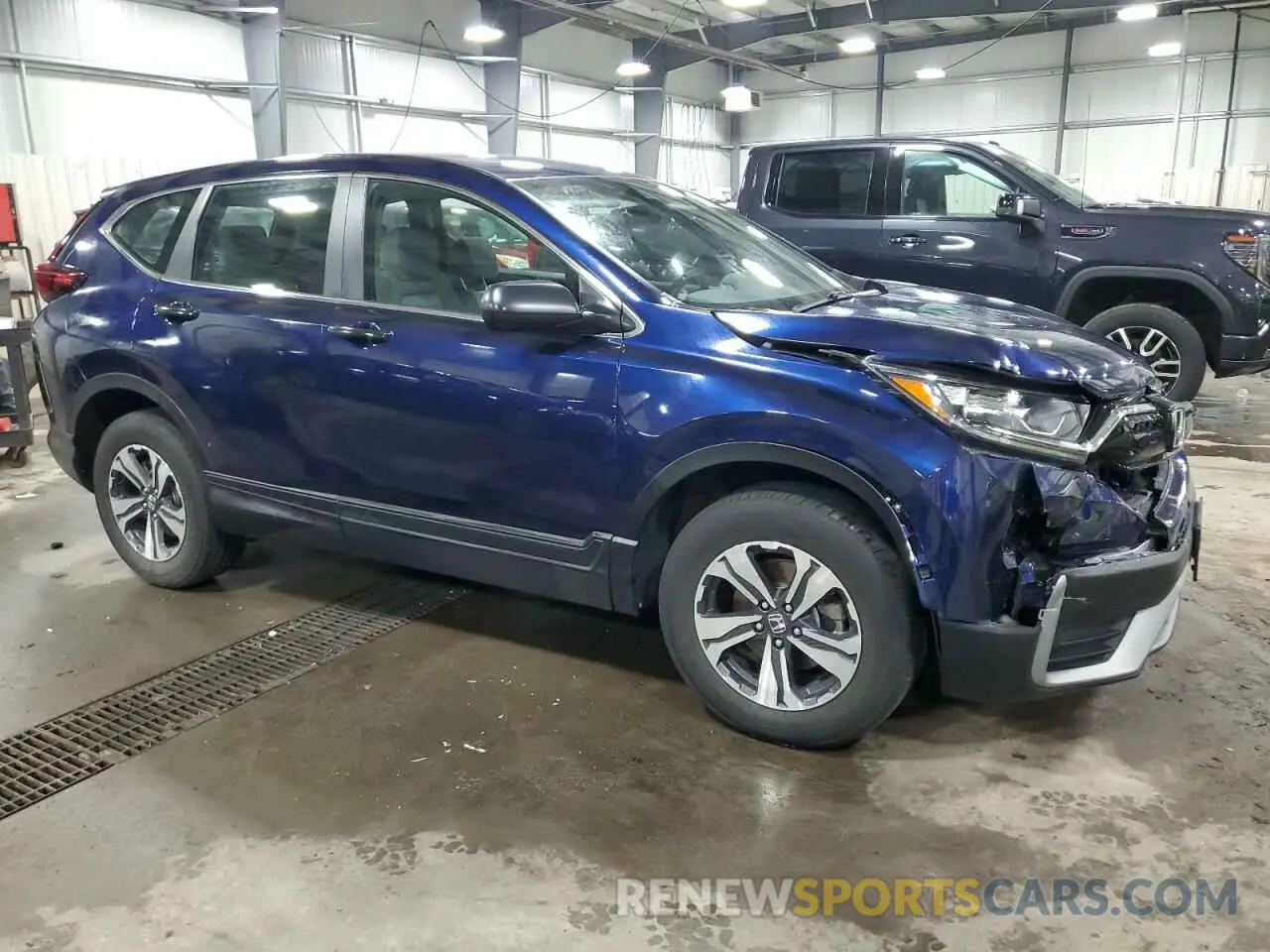 4 Photograph of a damaged car 5J6RW2H24LL007537 HONDA CRV 2020