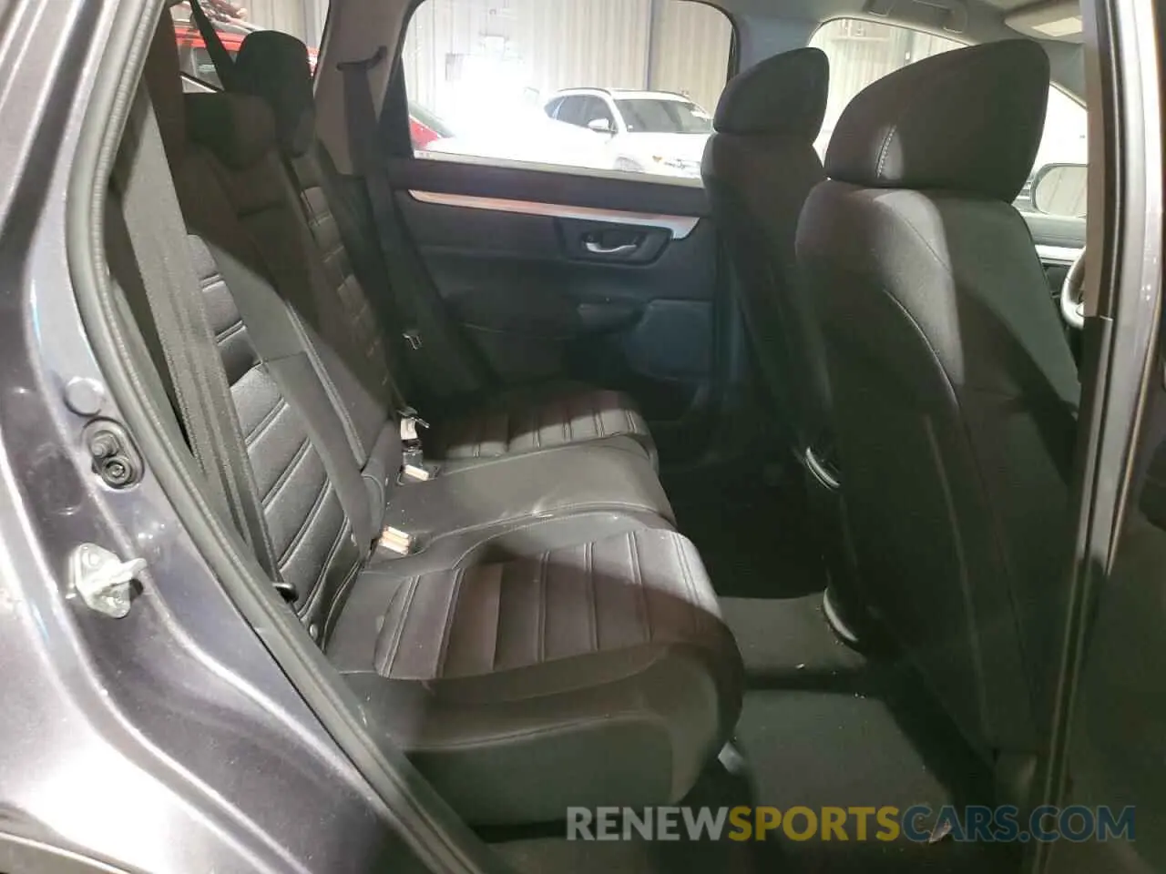 11 Photograph of a damaged car 5J6RW2H25LL018367 HONDA CRV 2020