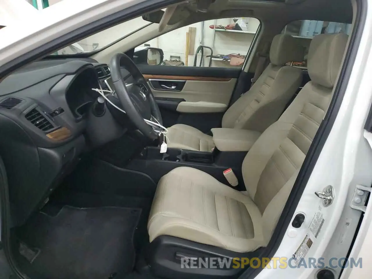 7 Photograph of a damaged car 5J6RW2H51LL029036 HONDA CRV 2020
