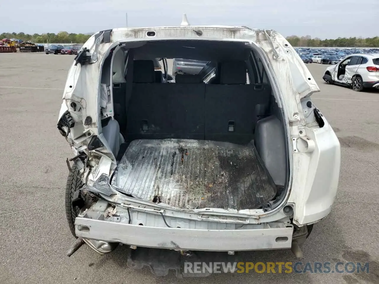 6 Photograph of a damaged car 5J6RW2H51LL029876 HONDA CRV 2020