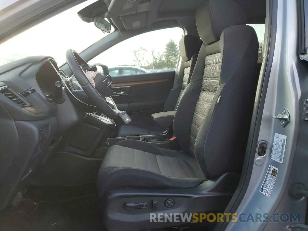 7 Photograph of a damaged car 5J6RW2H54LA016258 HONDA CRV 2020
