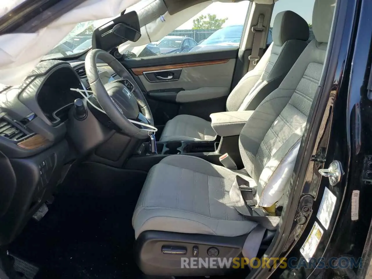 7 Photograph of a damaged car 5J6RW2H55LL005211 HONDA CRV 2020