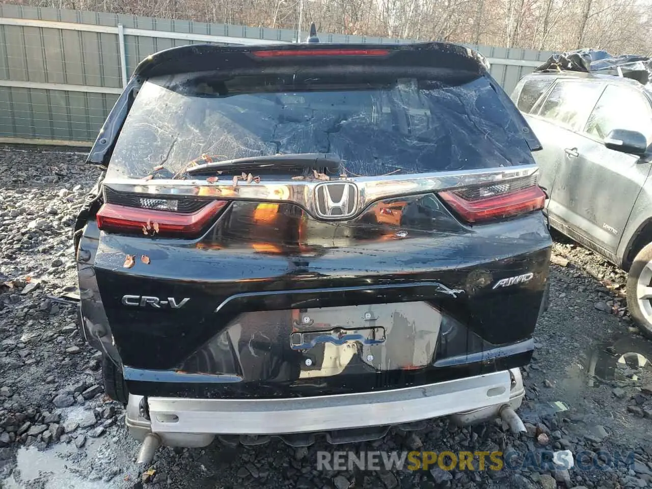 6 Photograph of a damaged car 5J6RW2H57LA021664 HONDA CRV 2020
