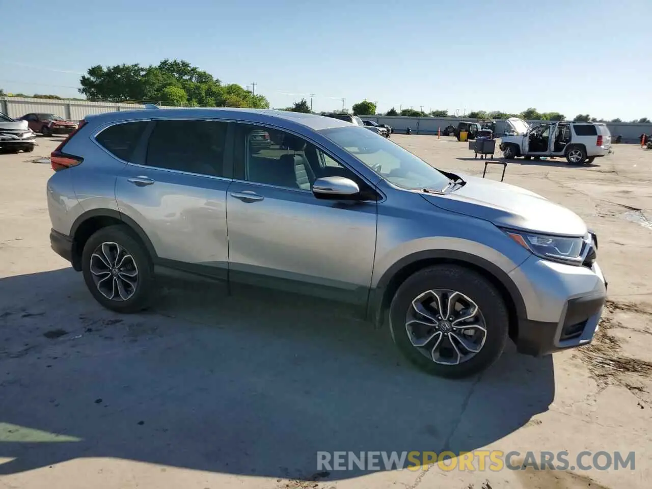 4 Photograph of a damaged car 5J6RW2H58LA014366 HONDA CRV 2020