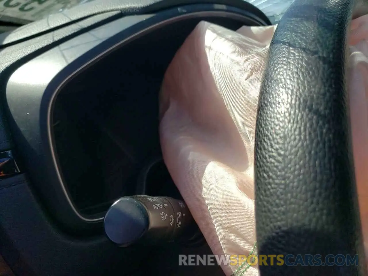 9 Photograph of a damaged car 5J6RW2H58LL023380 HONDA CRV 2020