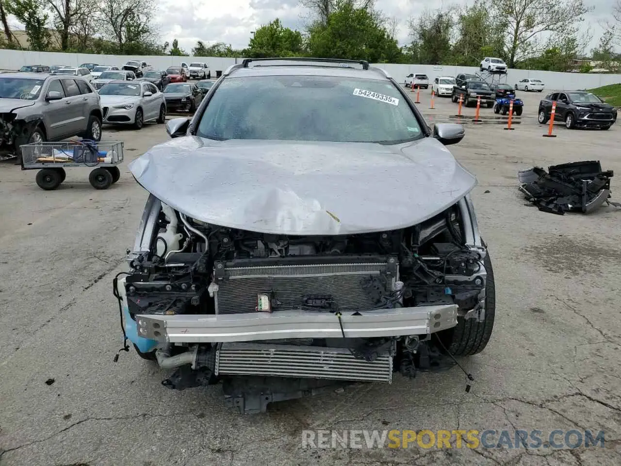 5 Photograph of a damaged car 5J6RW2H80LL016580 HONDA CRV 2020